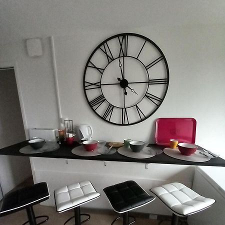 Hyper Centre, Appart F2 Refait A Neuf Vire  Exterior photo
